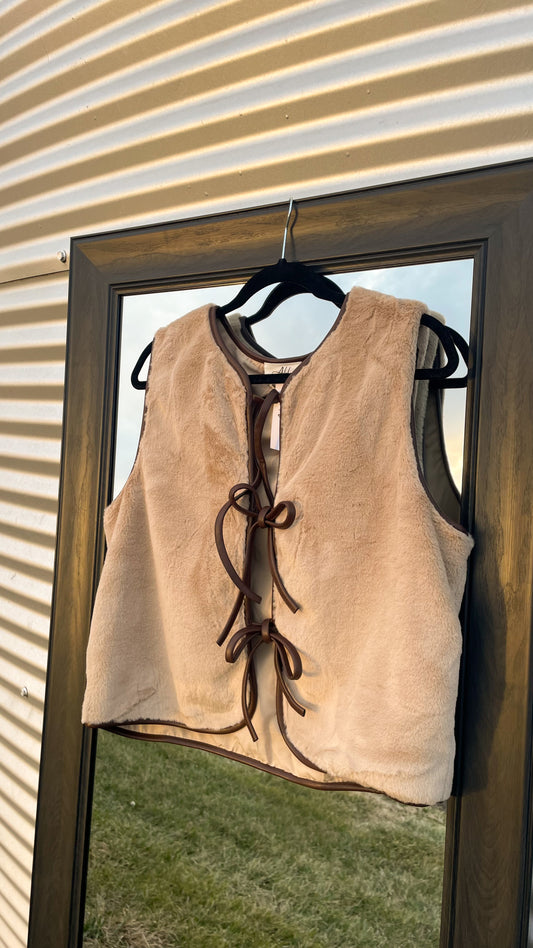 THE WAYLON VEST