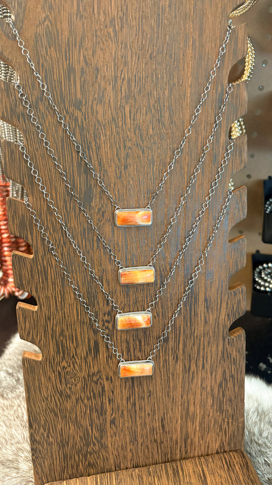 ORANGE SPINY OYSTER BAR NECKLACE