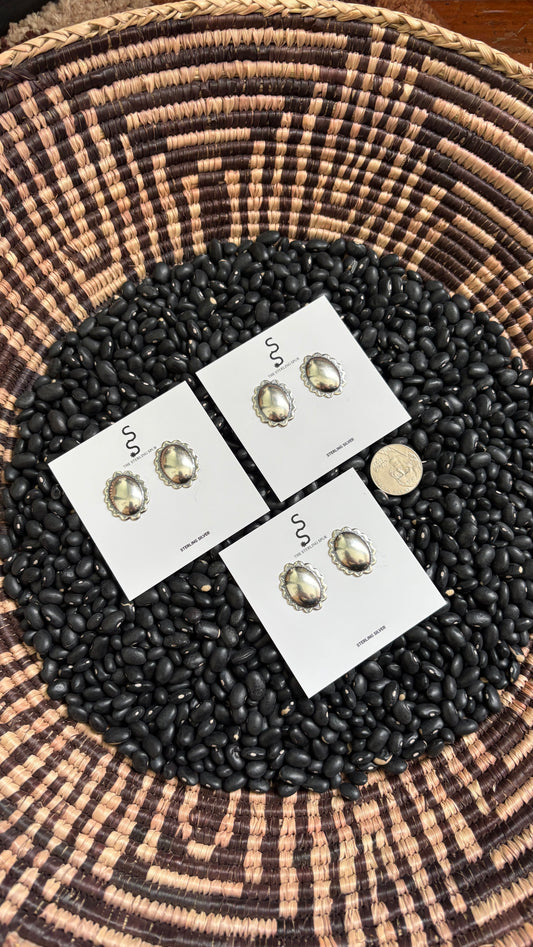 STERLING SILVER LARGE PLAIN OVAL CONCHO EARRINGS