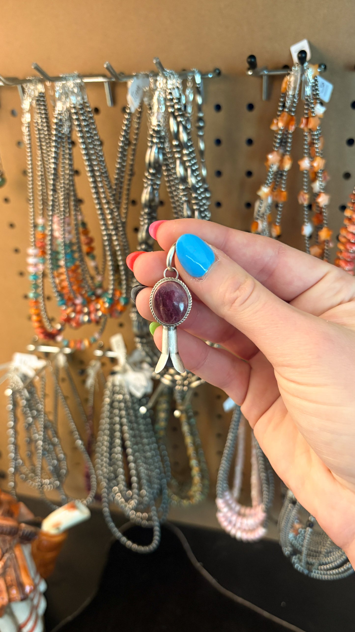 PURPLE SPINY OYSTER BLOSSOM PENDANT