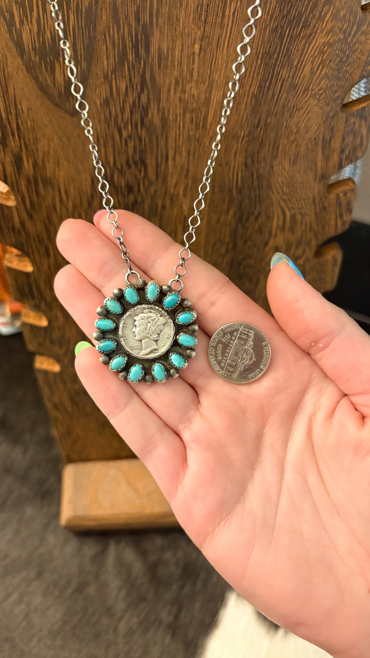 1944 TURQUOISE MERCURY DIME CLUSTER NECKLACE BY ELI SKEETS