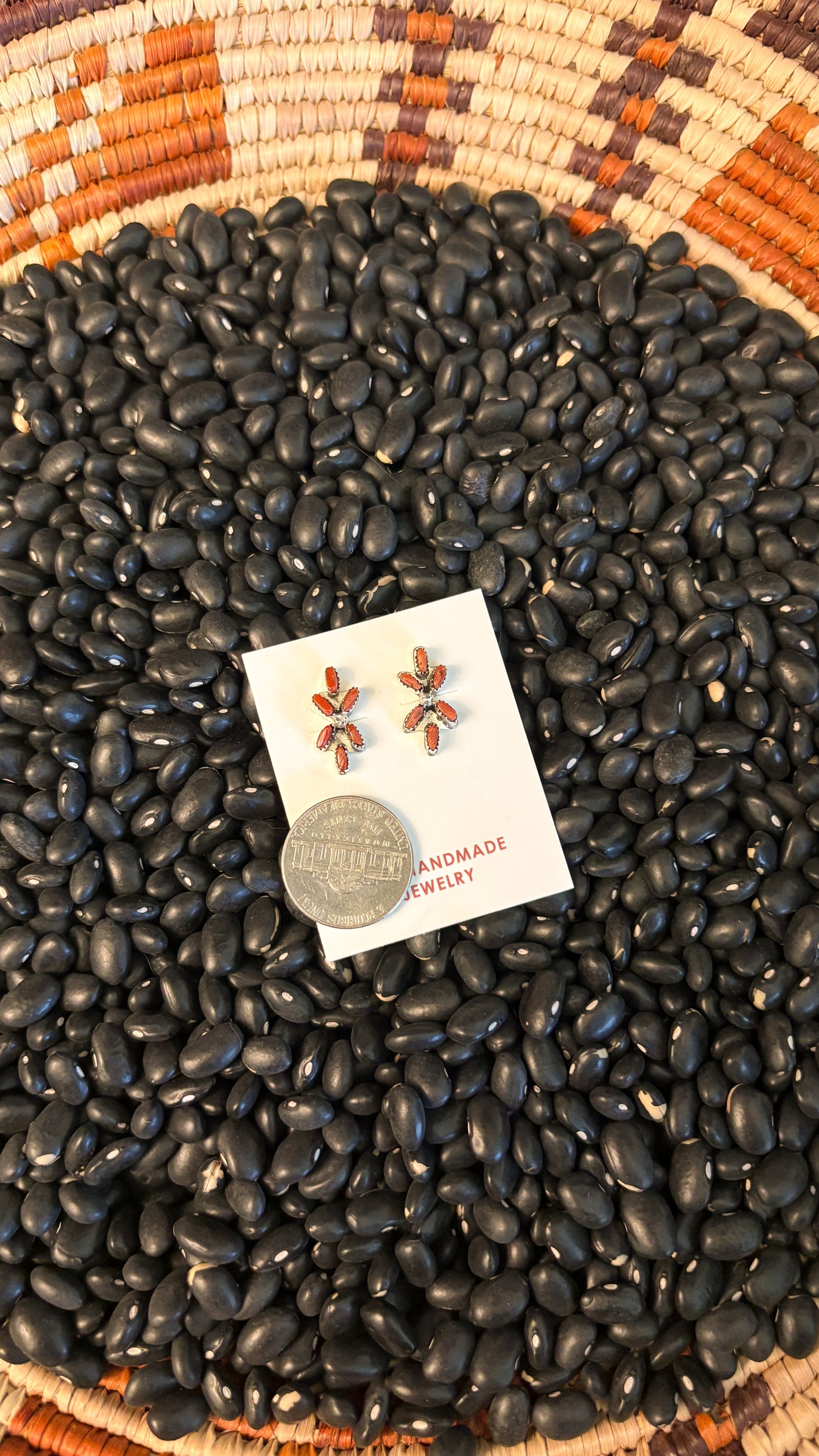 ZUNI CORAL FLOWER STUD EARRINGS