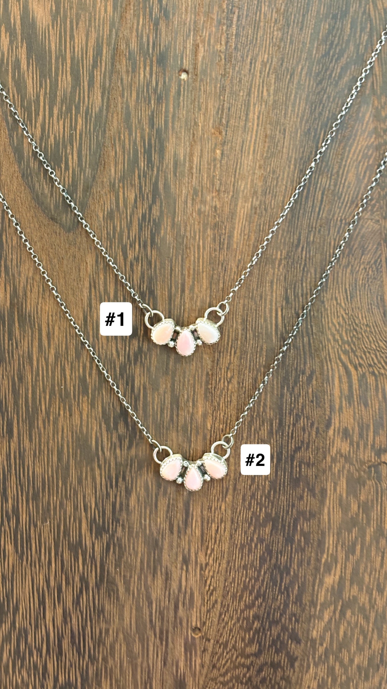 3 STONE PINK CONCH BAR NECKLACE