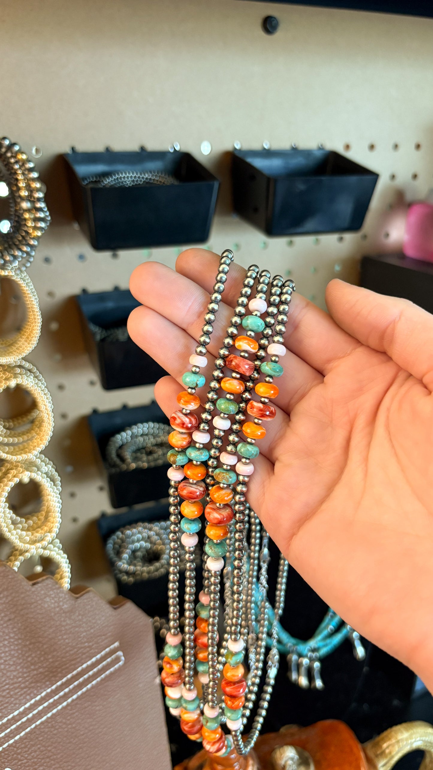 THE DAKOTA GRADUATED NECKLACE