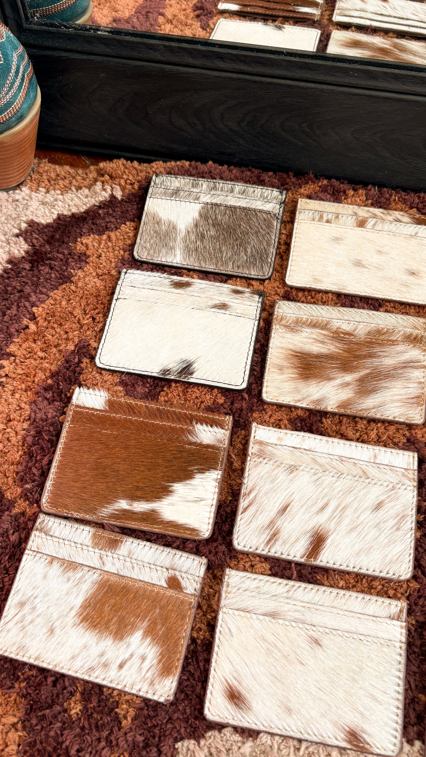 SMALL COWHIDE CARDHOLDER