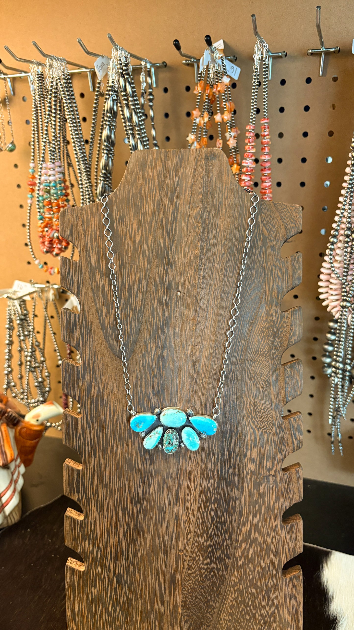 LARGE TURQUOISE HALF CLUSTER NECKLACE