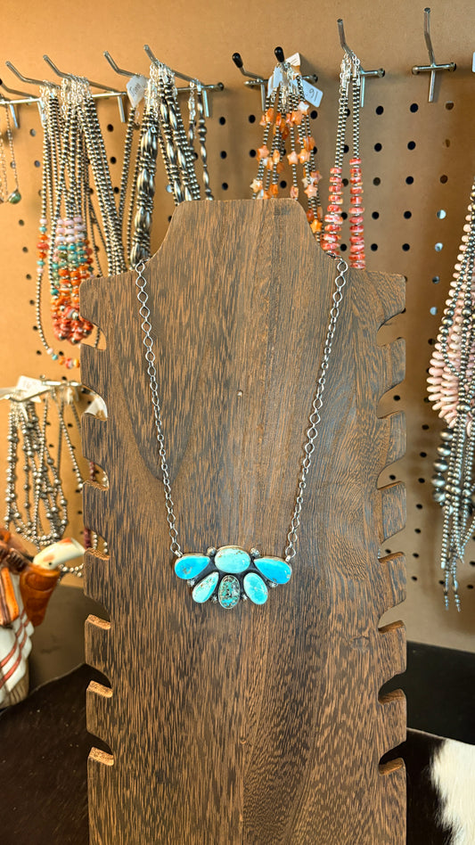 LARGE TURQUOISE HALF CLUSTER NECKLACE
