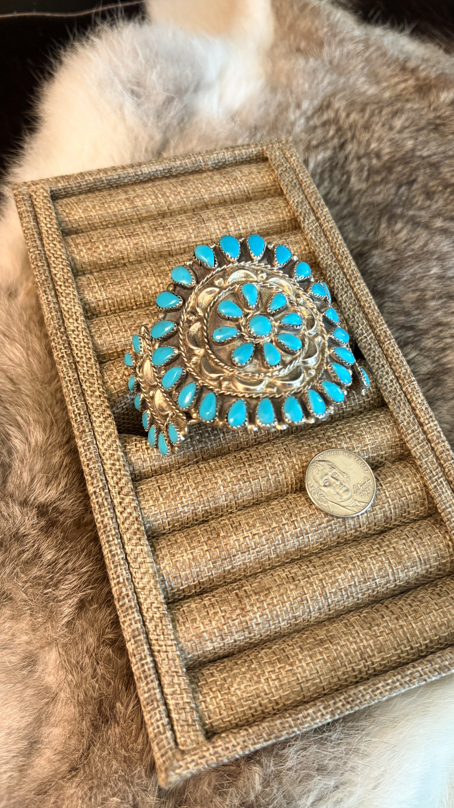 XL KINGMAN TURQUOISE CLUSTER CUFF BY DELIA WAUNEKA