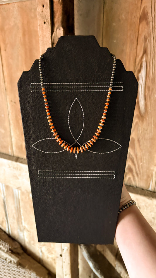 ORANGE SPINY OYSTER GRADUATED PEARL NECKLACE