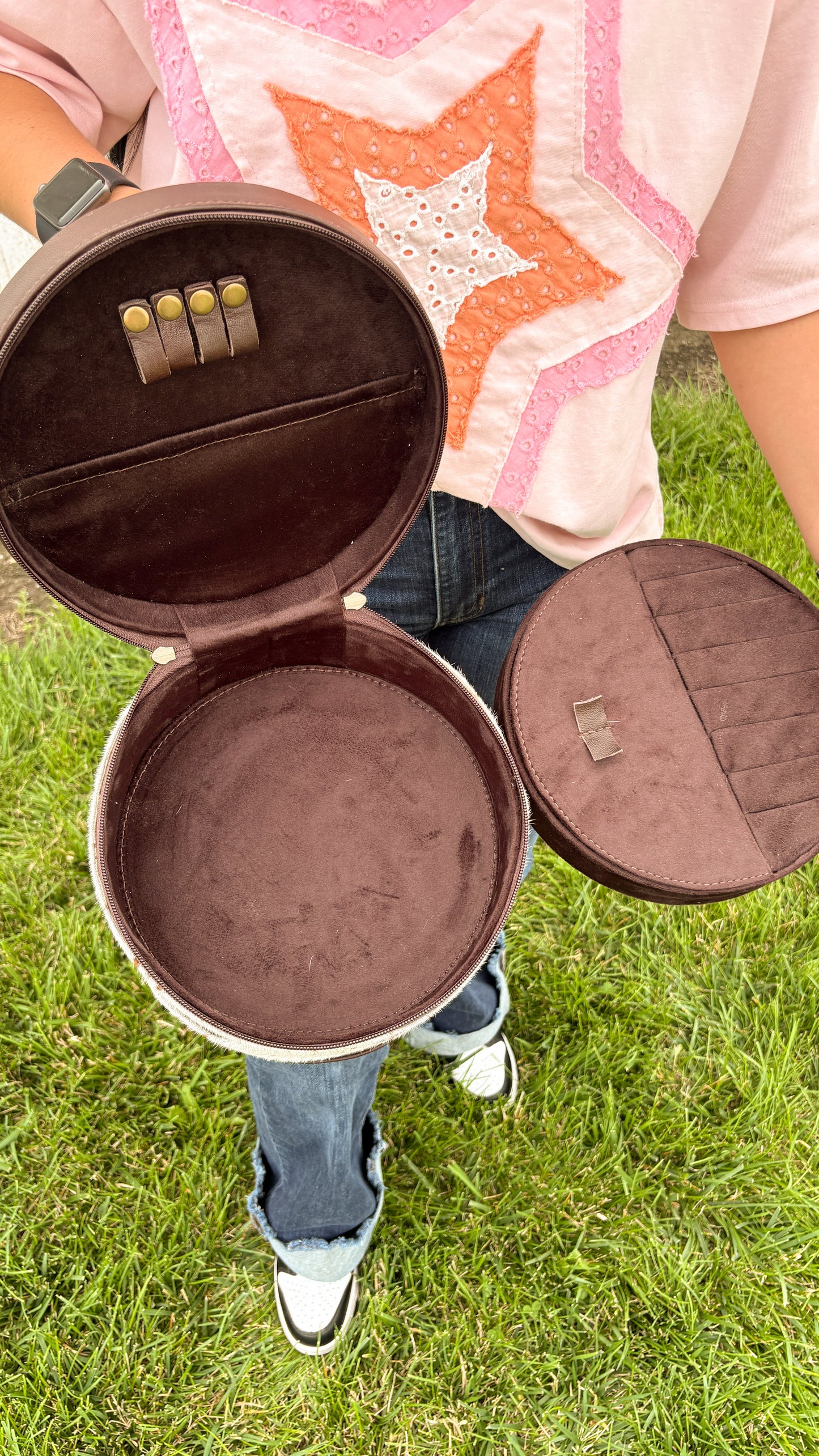 XL ROUND LEATHER TOOLED & COWHIDE JEWELRY BOX
