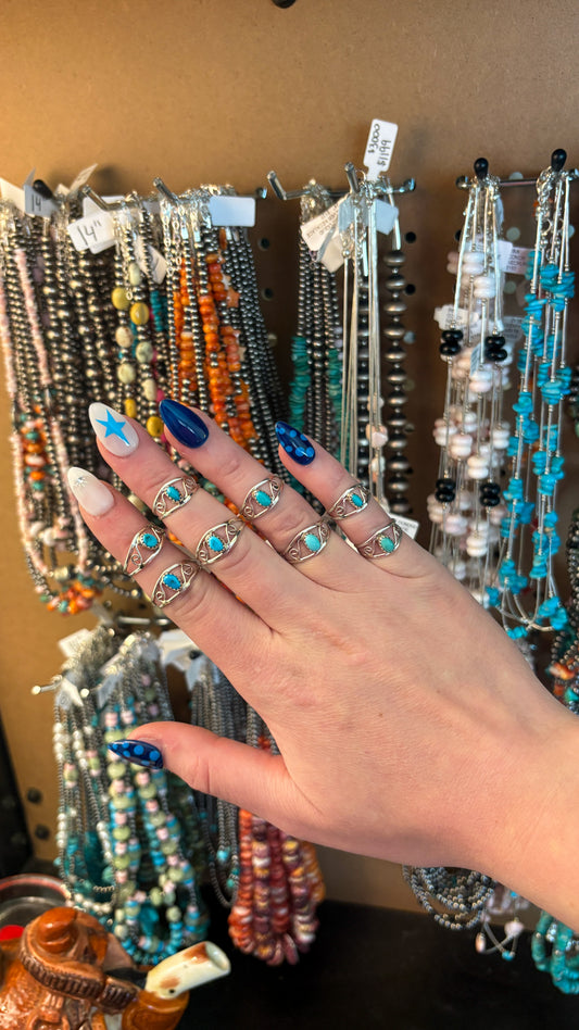 OVAL TURQUOISE RING BY JUDY LINCOLN
