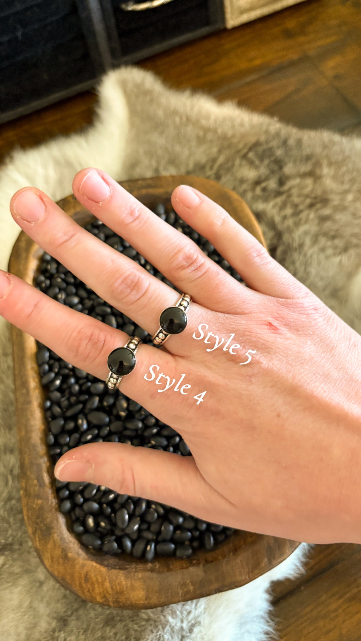 STONE W 3MM BALL BAND RING - BLACK ONYX