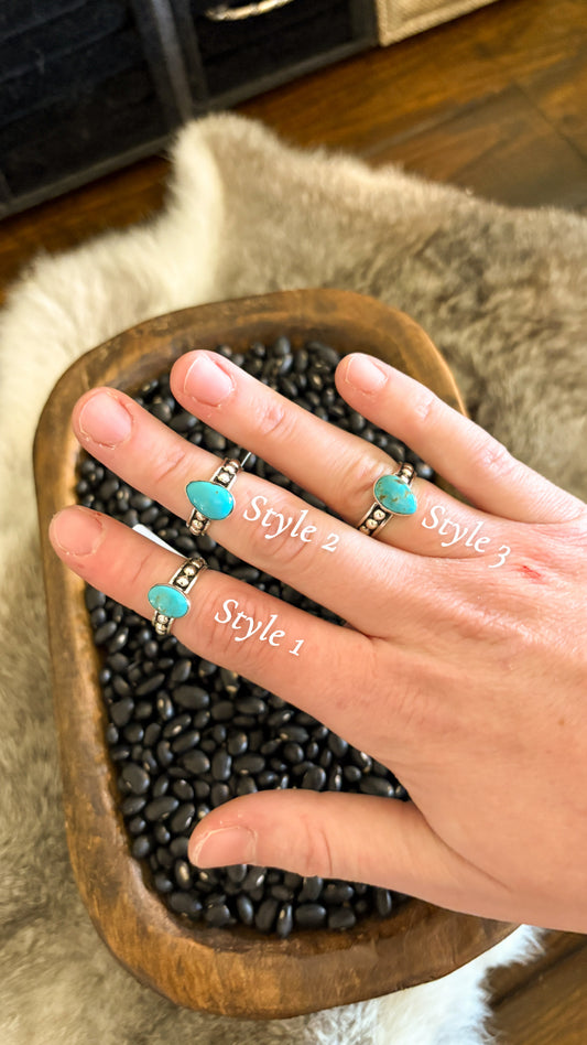 STONE W 3MM BALL BAND RING - TURQUOISE