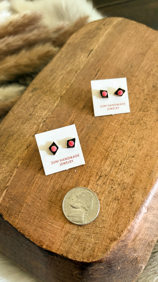 PINK CONCH DIAMOND SHADOWBOX STUDS