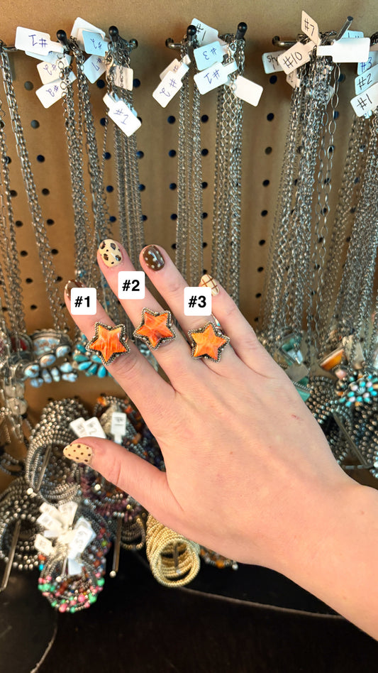 ORANGE SPINY OYSTER STAR RING