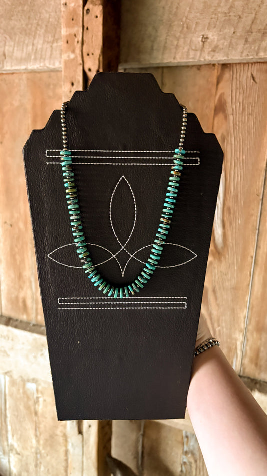 THE JASMINE NECKLACE