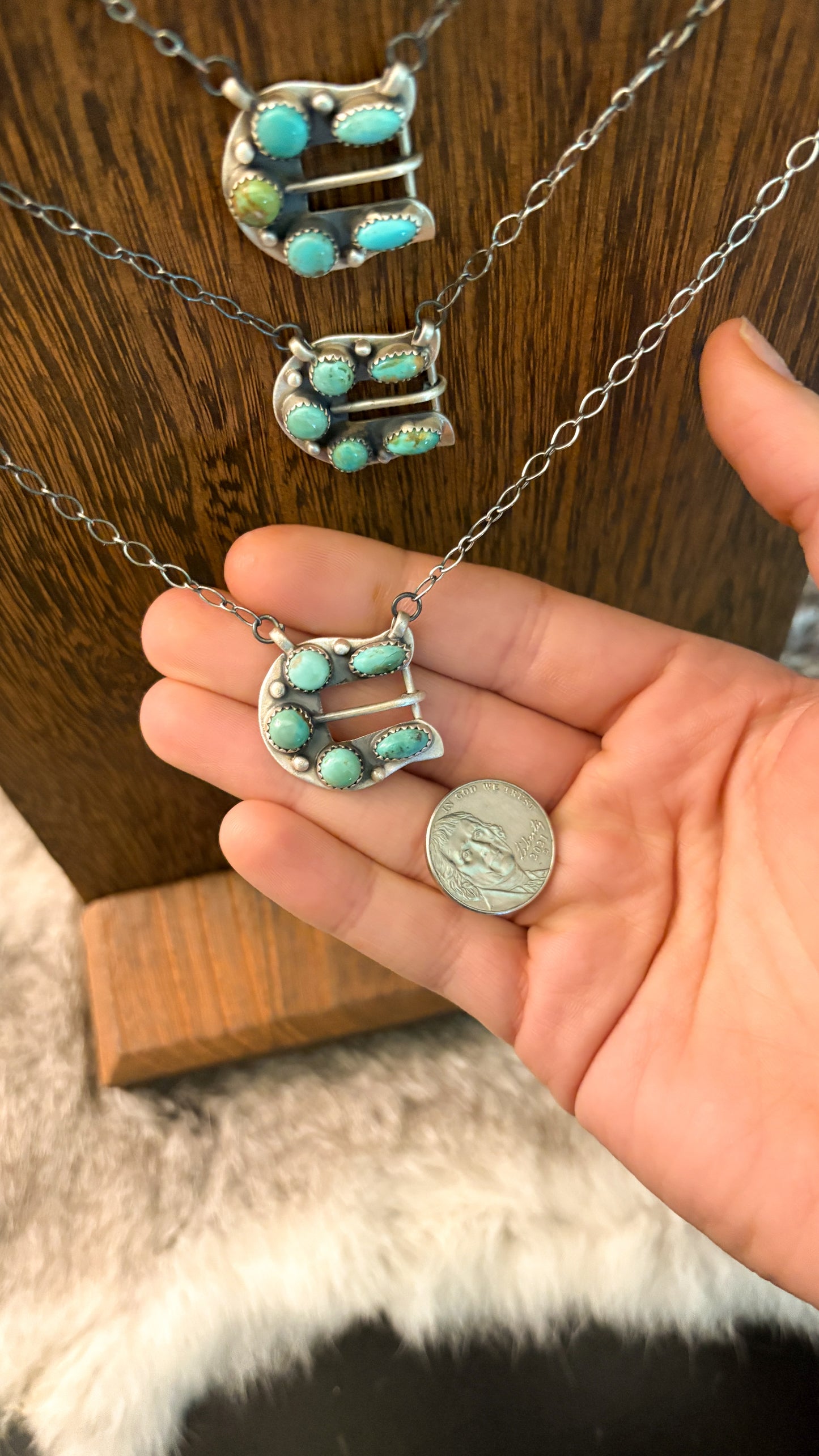 KINGMAN TURQUOISE BUCKLE NECKLACE