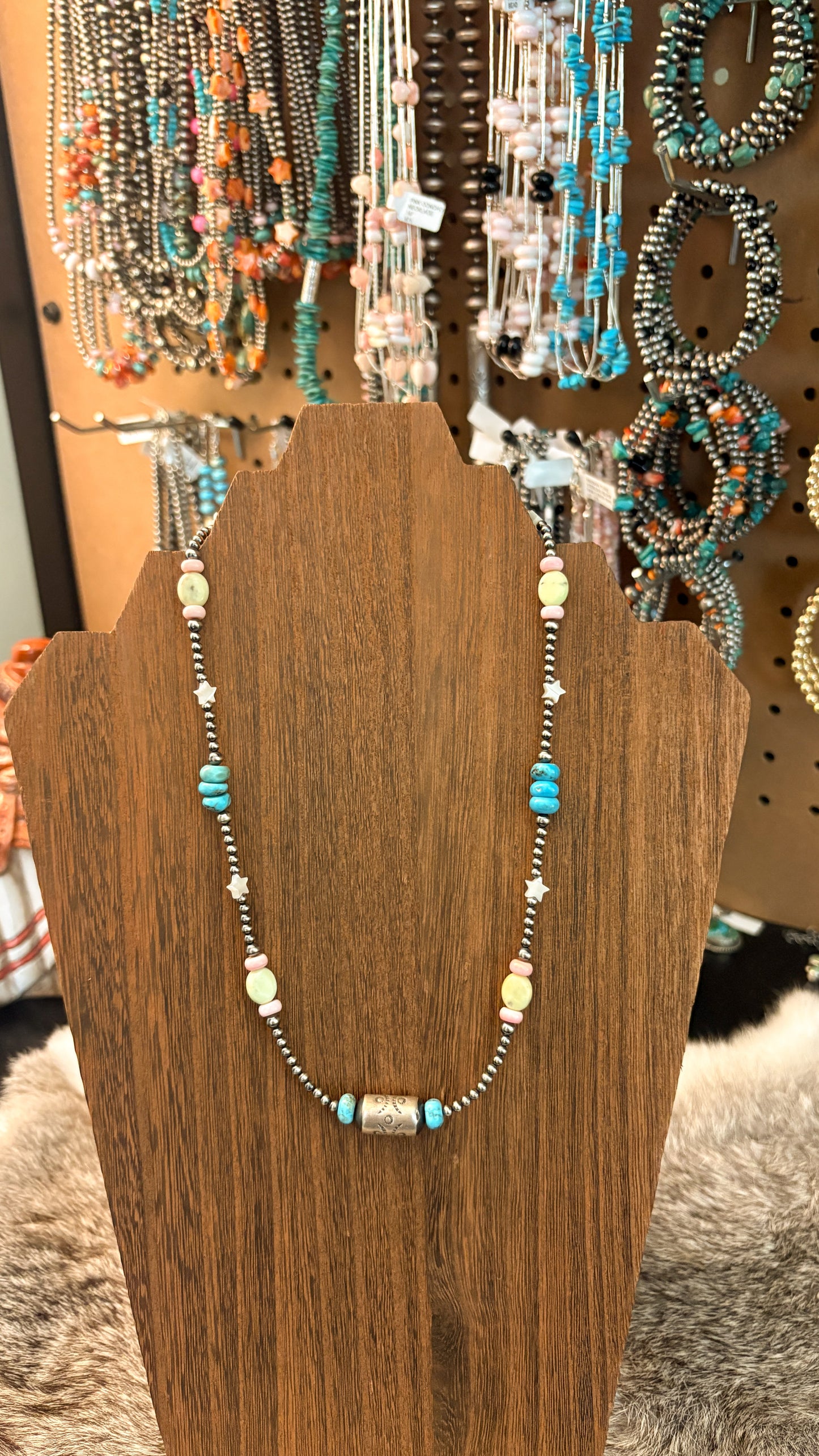 MULTI STONE STAR BARREL BEAD PEARL NECKLACE