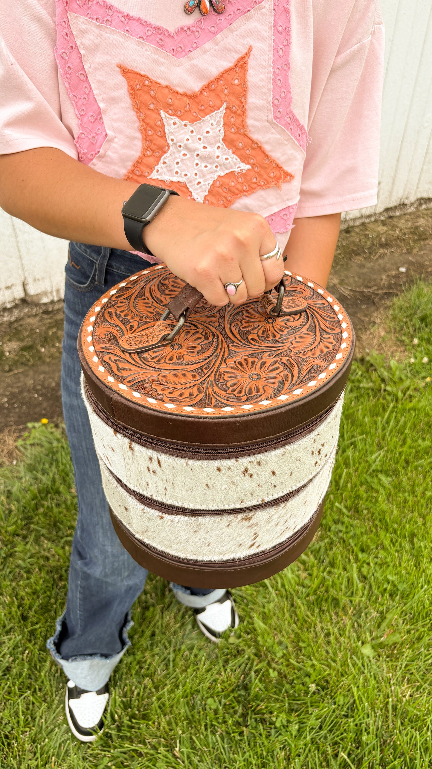XL ROUND LEATHER TOOLED & COWHIDE JEWELRY BOX