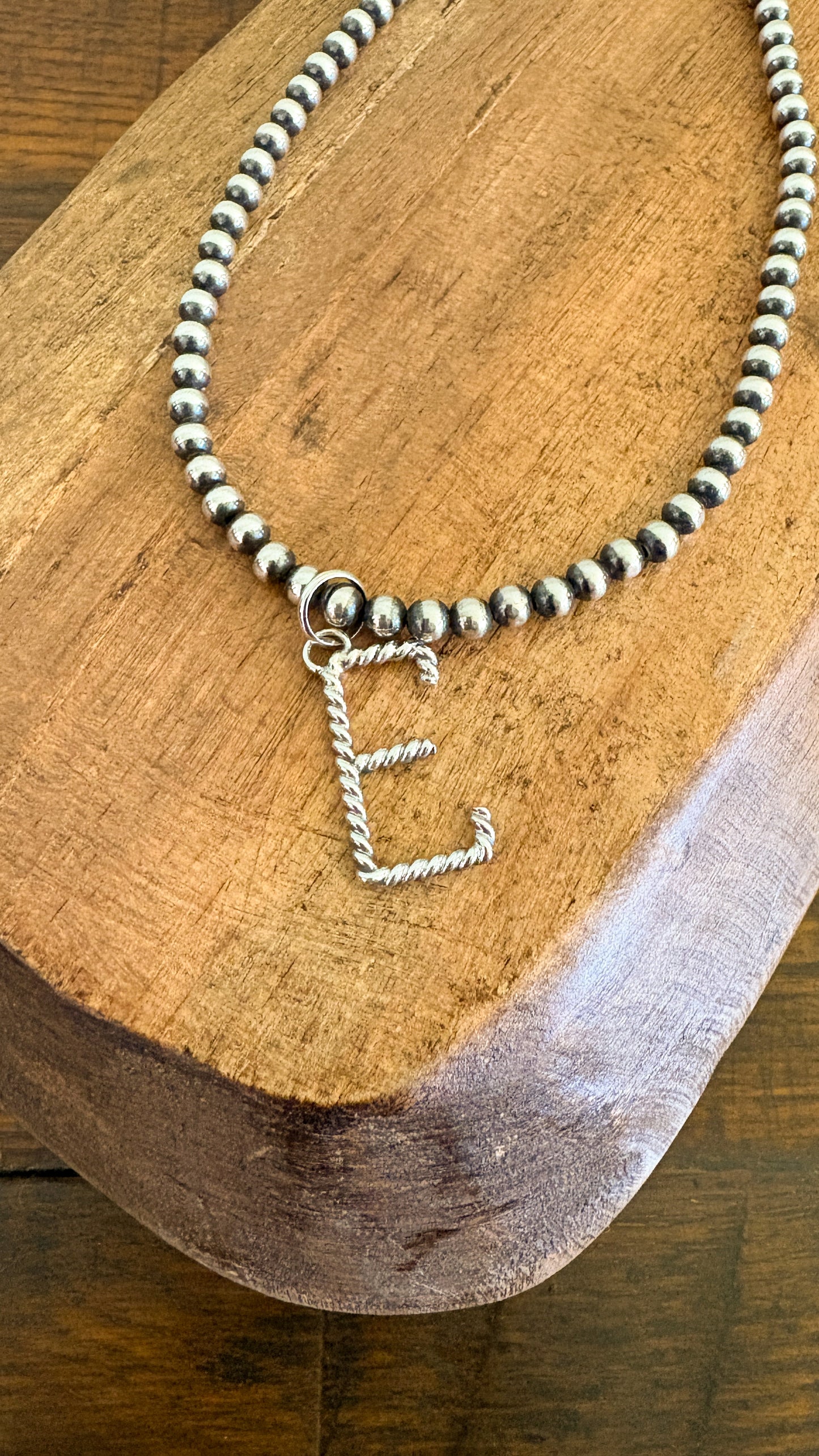 ROPE INITAL PENDANT