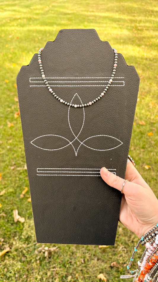 4MM PINK CONCH & STERLING SILVER PEARL CHOKER