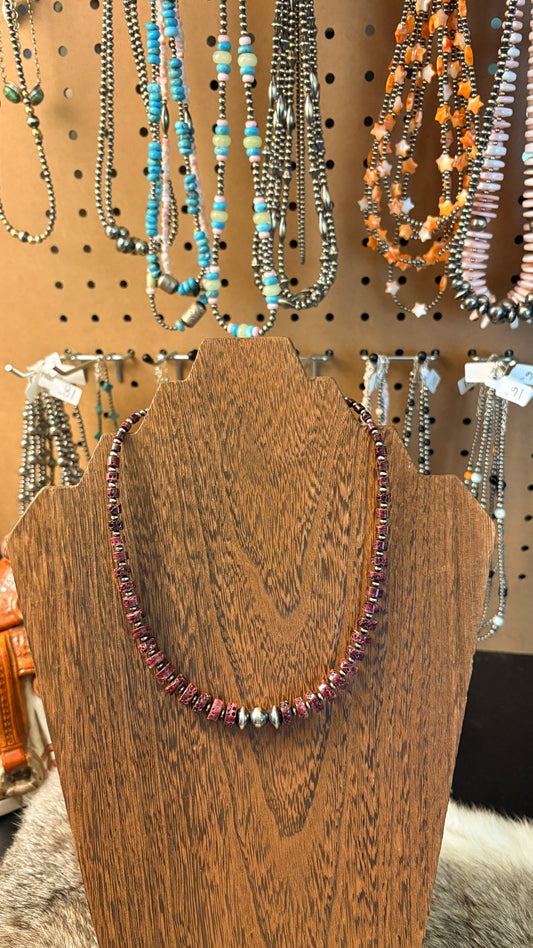 THE OLIVIA NECKLACE