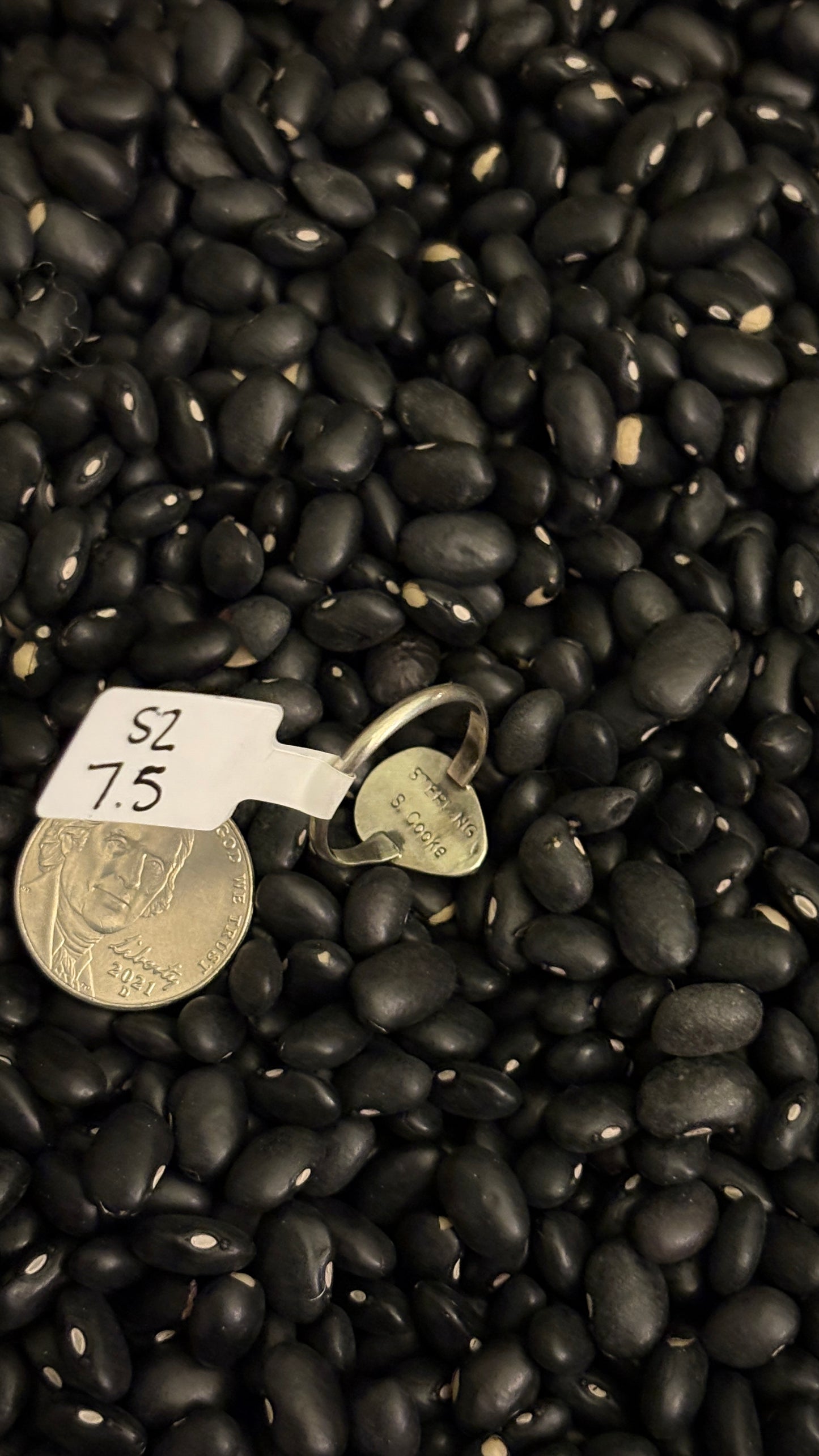 BLACK ONYX TEARDROP RING