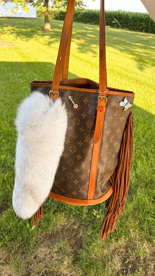 BLUE FOX TAIL KEYCHAIN