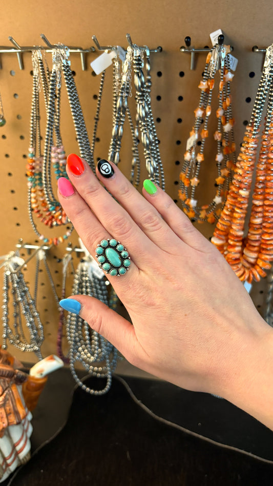 OVAL GREEN TURQUOISE CLUSTER RING