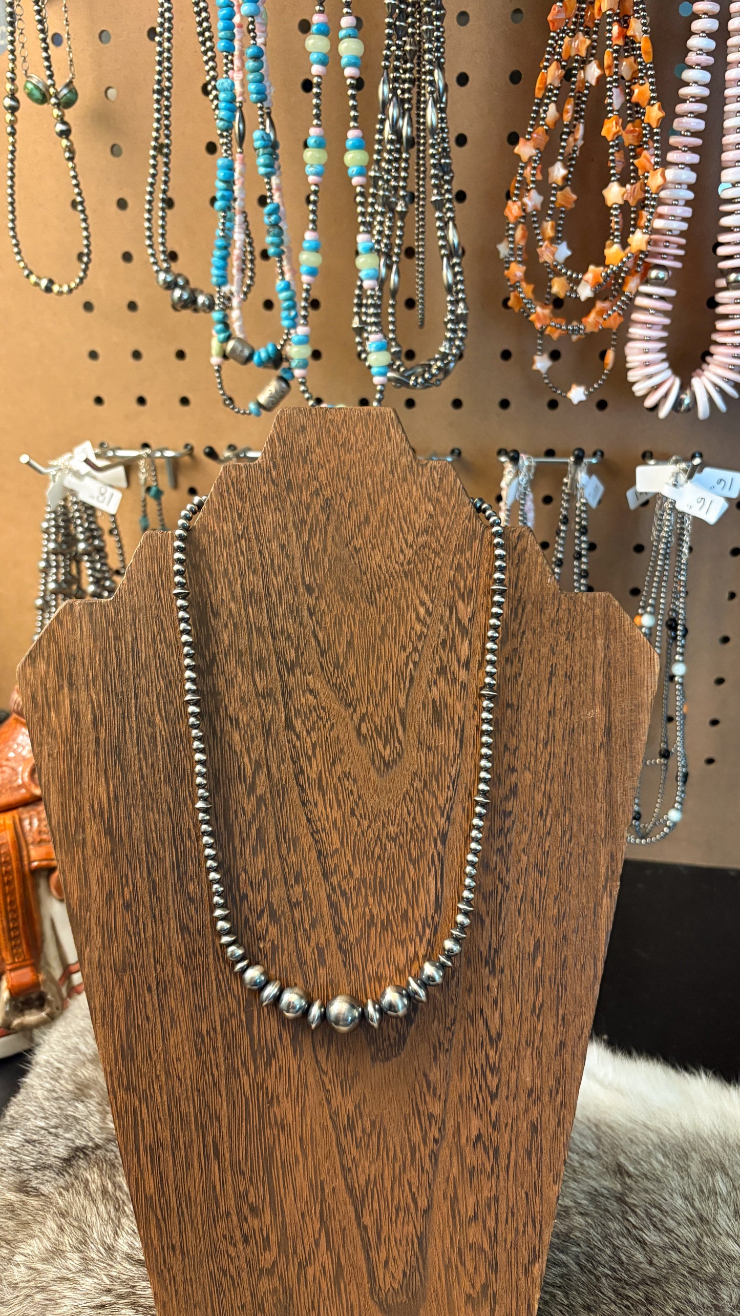 THE RAEGAN NECKLACE