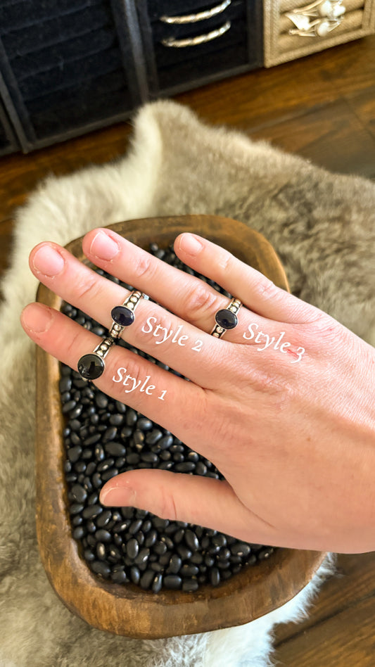 STONE W 3MM BALL BAND RING - BLACK ONYX