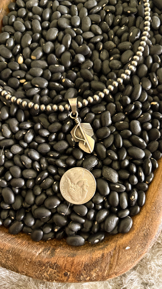 SMALL FEATHER PENDANT
