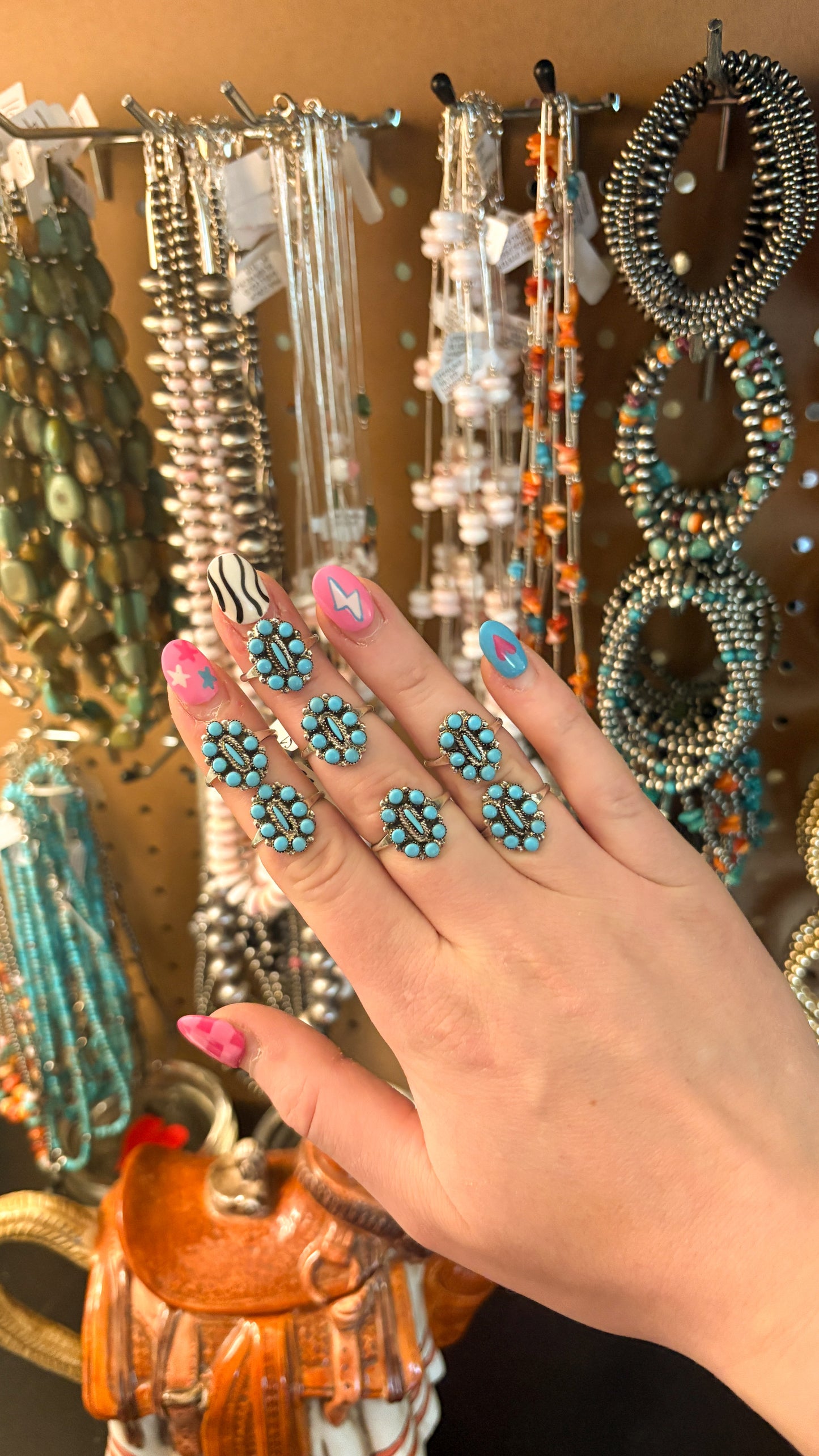 OVAL ZUNI TURQUOISE CLUSTER RING