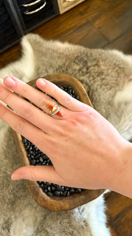 SURFBOARD SHAPE W INLAY STONES RING