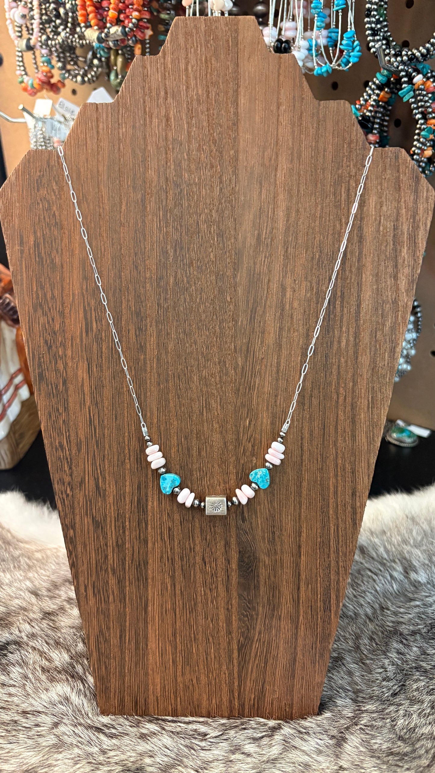 TURQUOISE HEART & PINK CONCH CHIP BARREL BEAD CHAIN NECKLACE