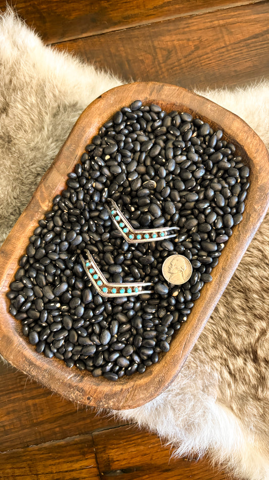 ZUNI ARROW SHAPED TURQUOISE CUFF