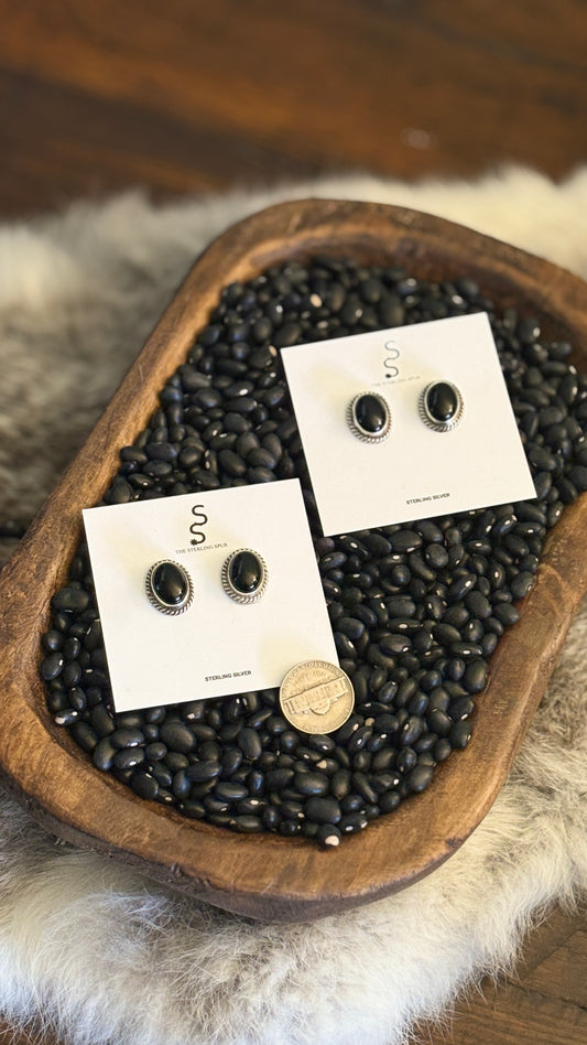 BLACK ONYX OVAL POST EARRINGS