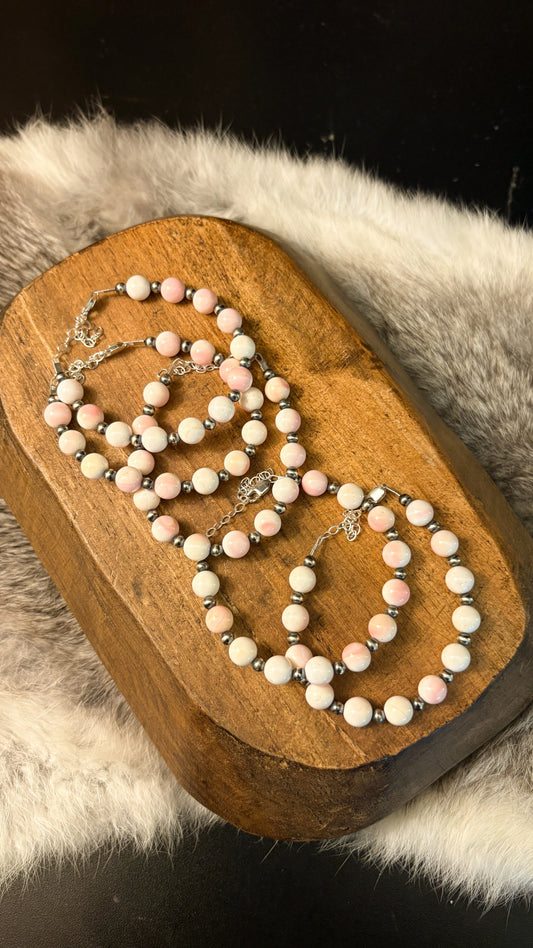 8MM PINK CONCH BRACELET