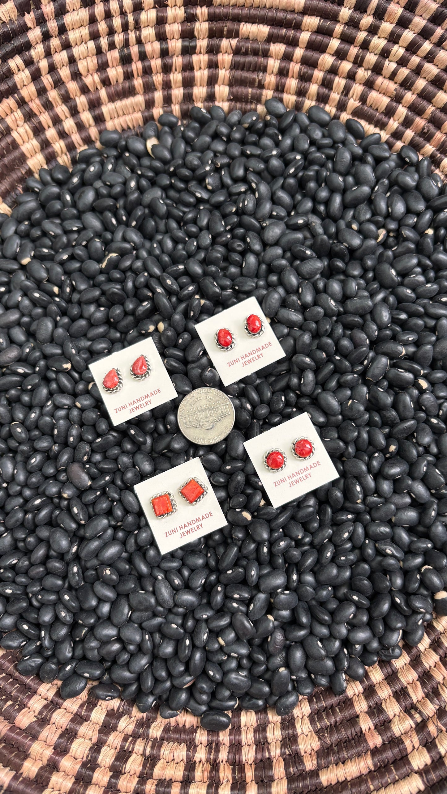 RED SPINY OYSTER STUDS W ROPE DETAIL