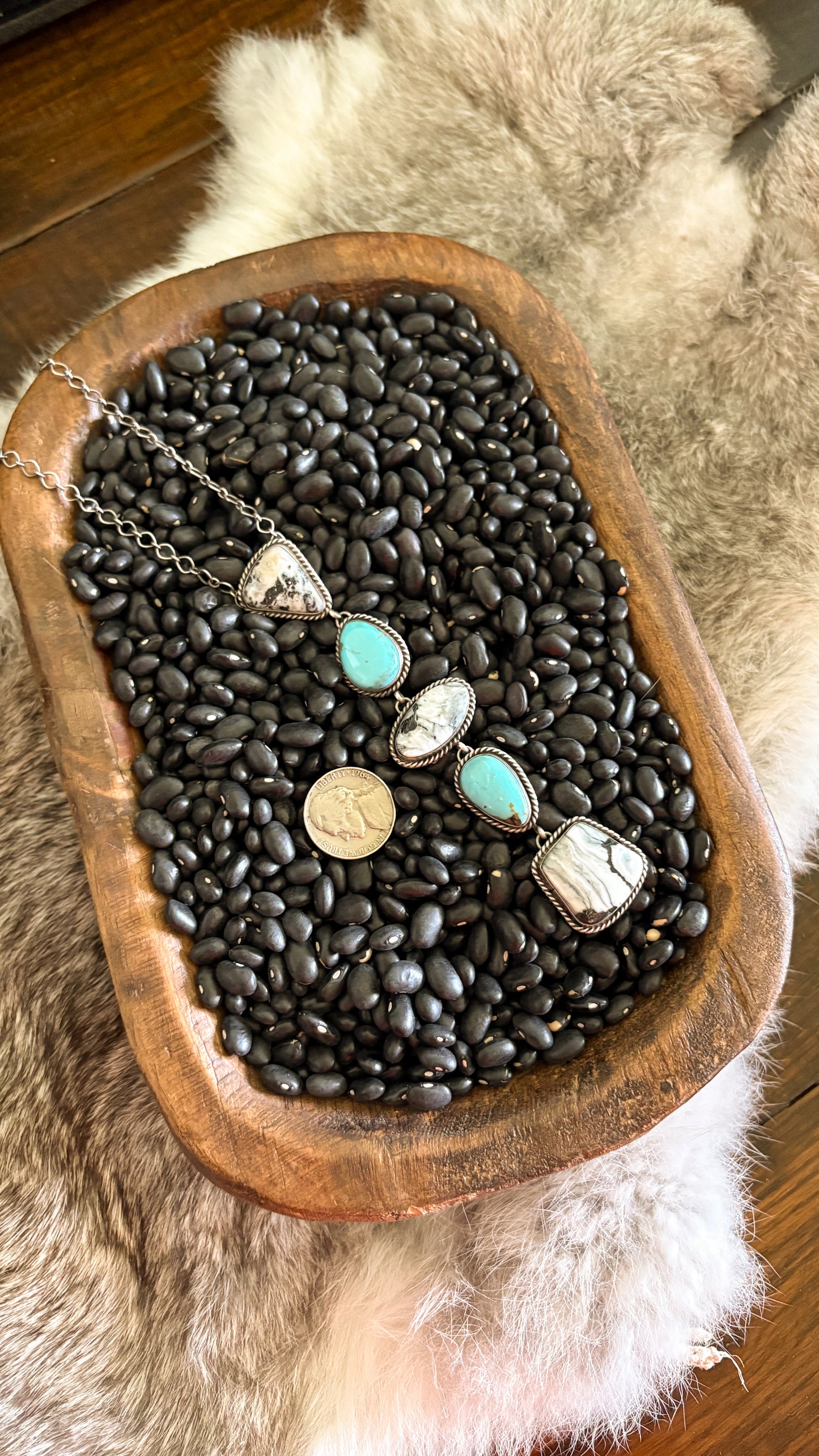 TURQUOISE & WHITE BUFFALO LARIAT