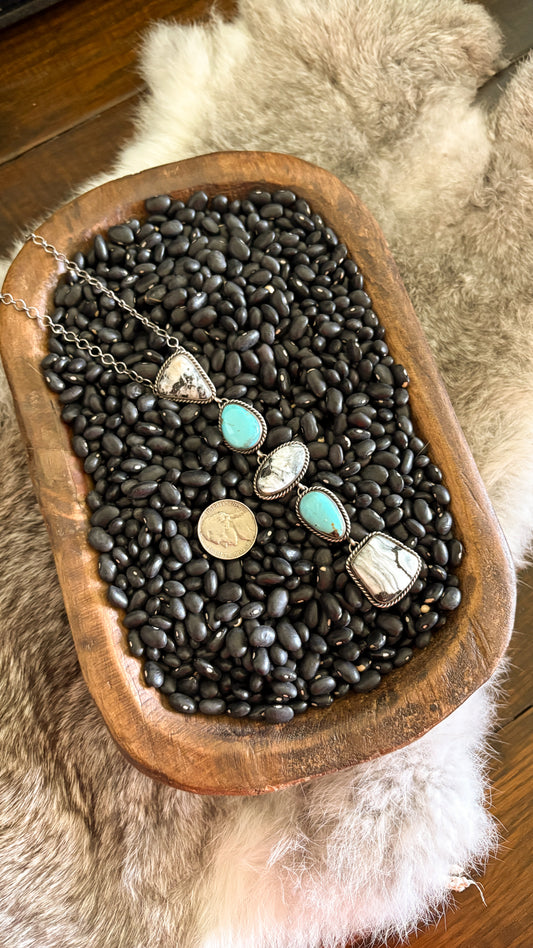 TURQUOISE & WHITE BUFFALO LARIAT