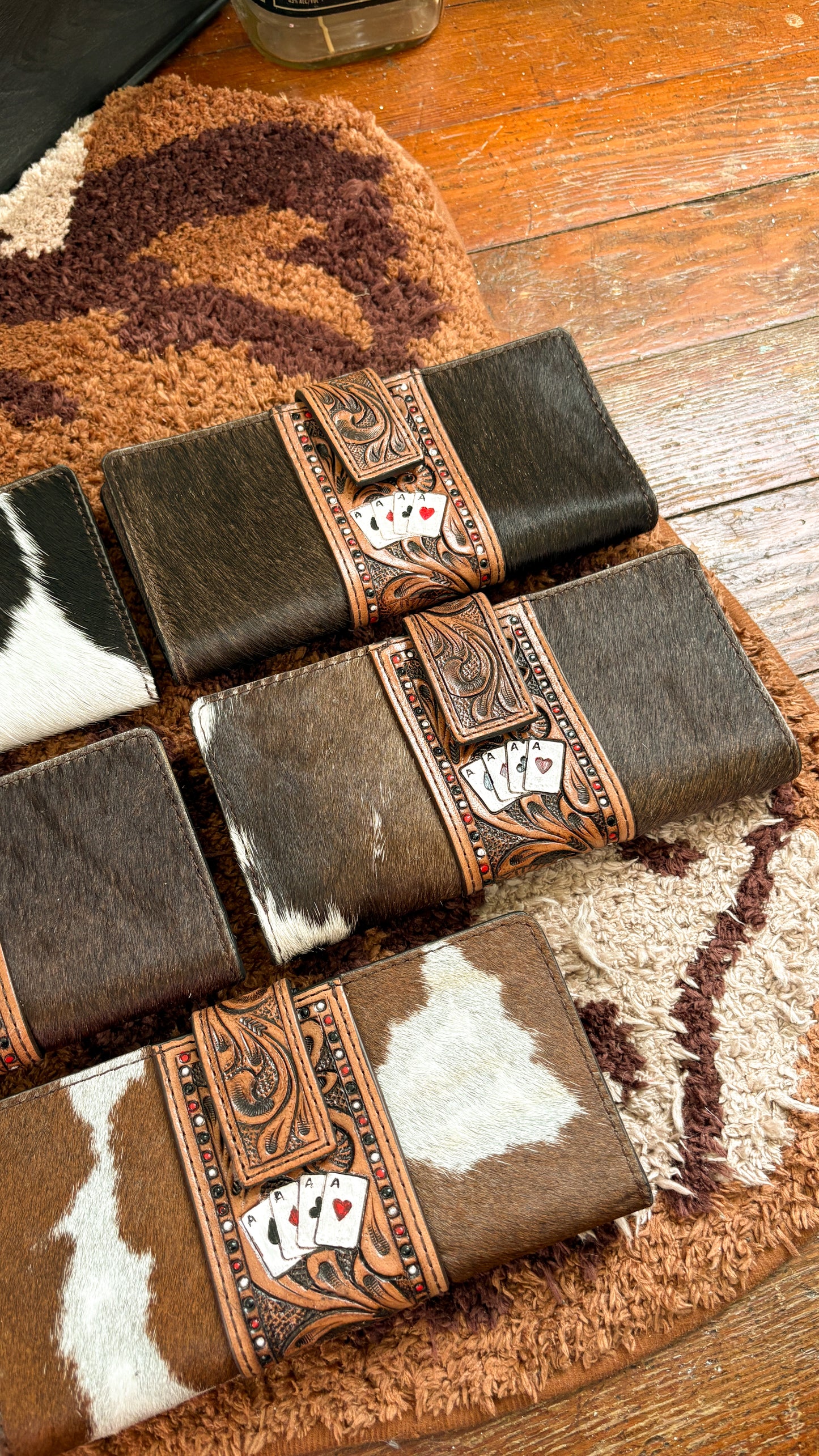 COWHIDE CARDS WALLET