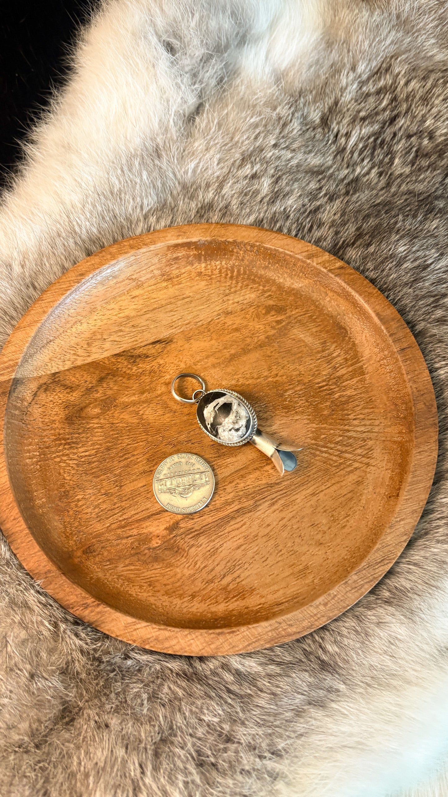 WHITE BUFFALO BLOSSOM PENDANT