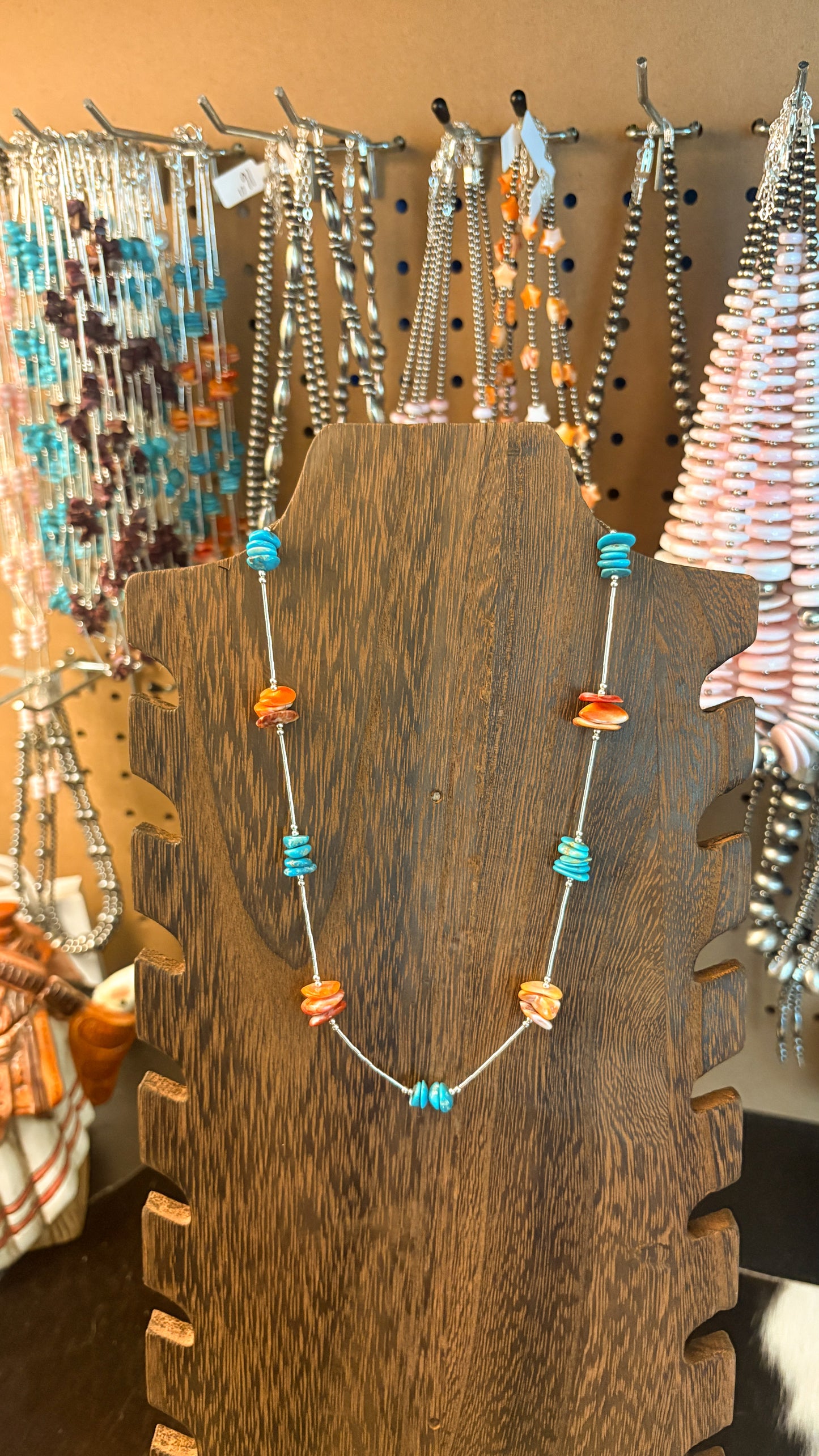 LIQUID SILVER TURQUOISE & SPINY OYSTER CHIP NECKLACE