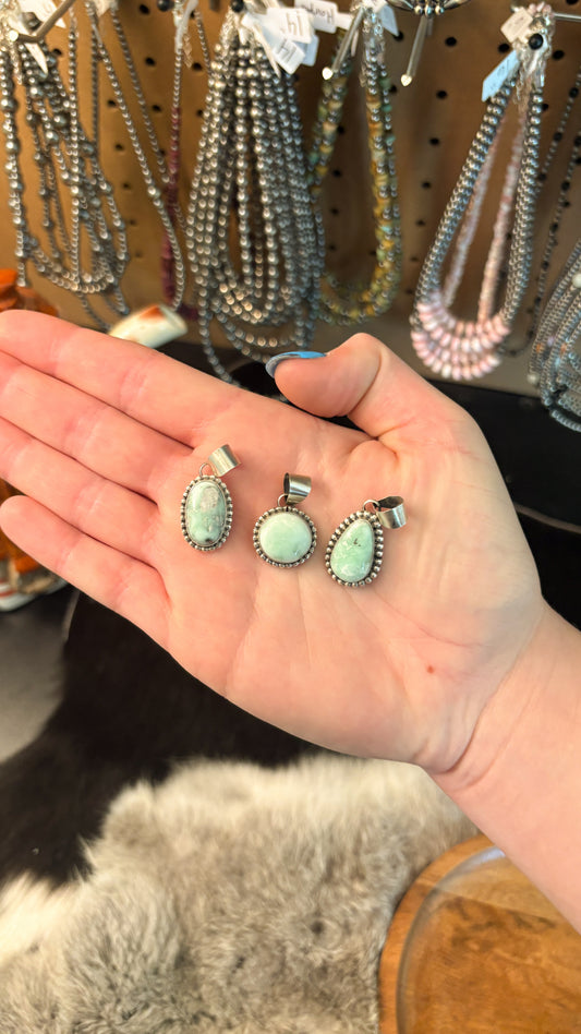 PALOMA PENDANT W BALL BEZEL