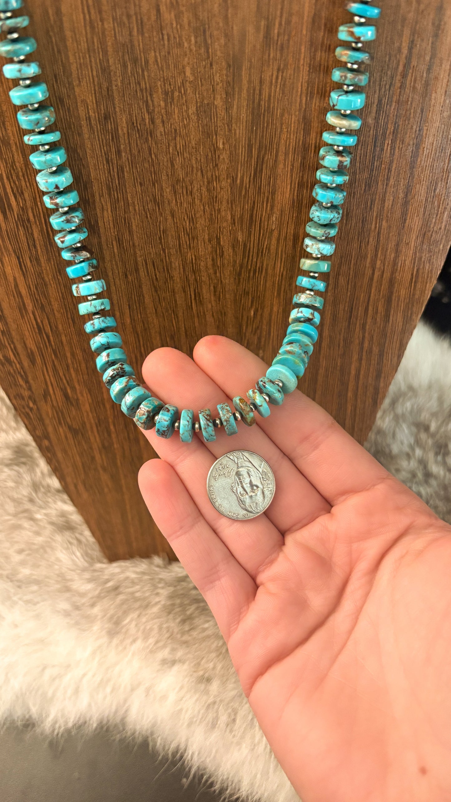 THE JASMINE NECKLACE