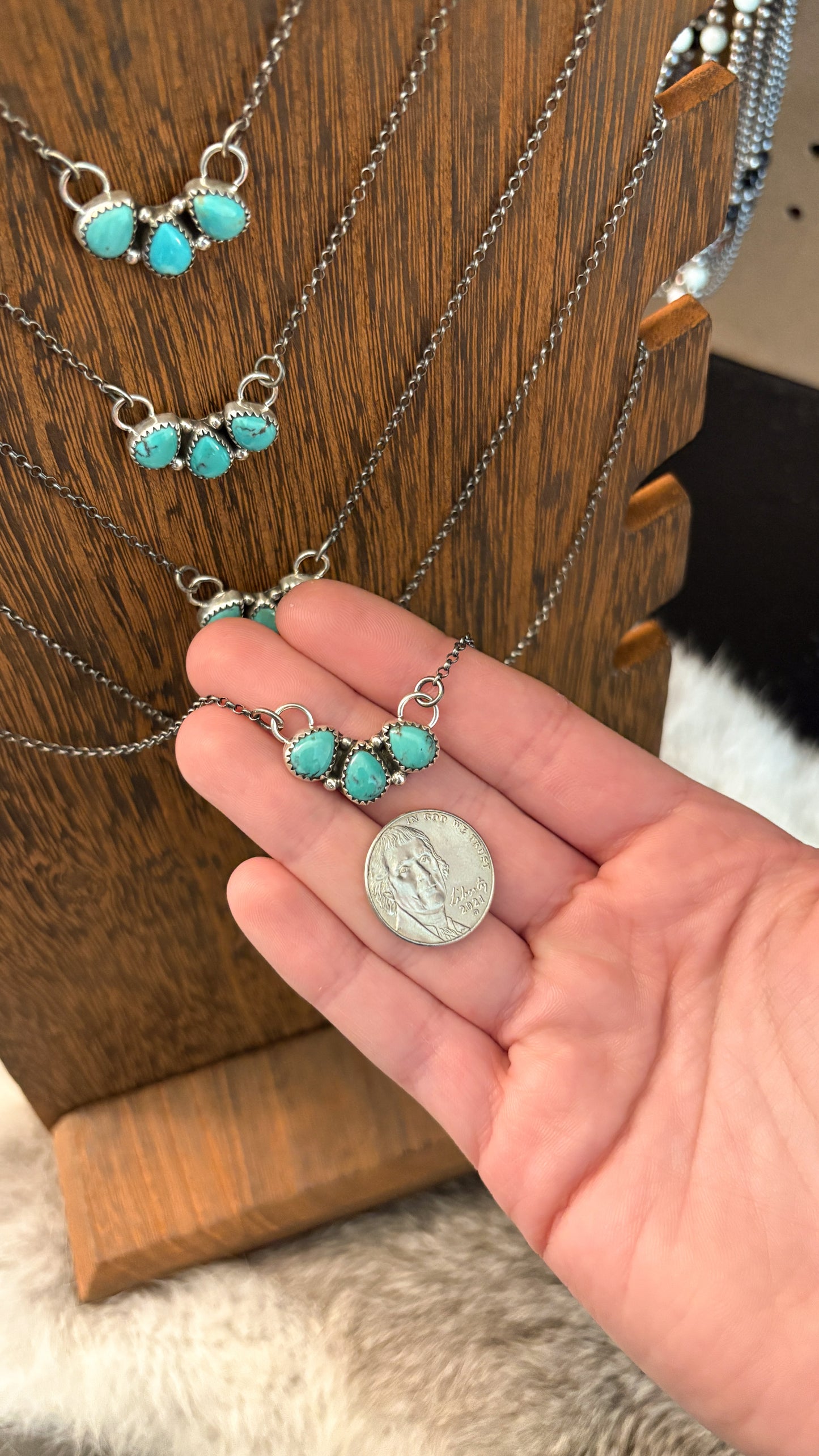 3 STONE KINGMAN TURQUOISE BAR NECKLACE