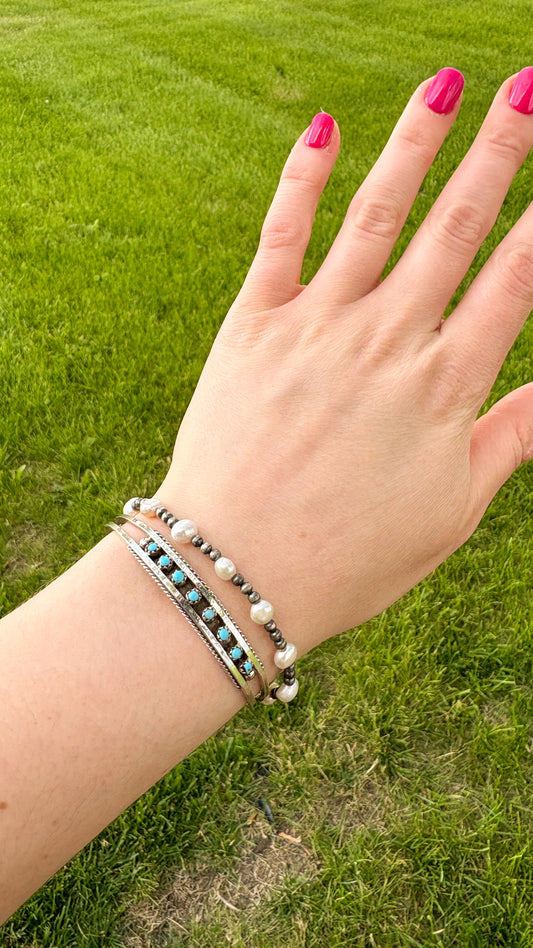 MOTHER OF PEARL STRETCH BRACELET - READY TO SHIP