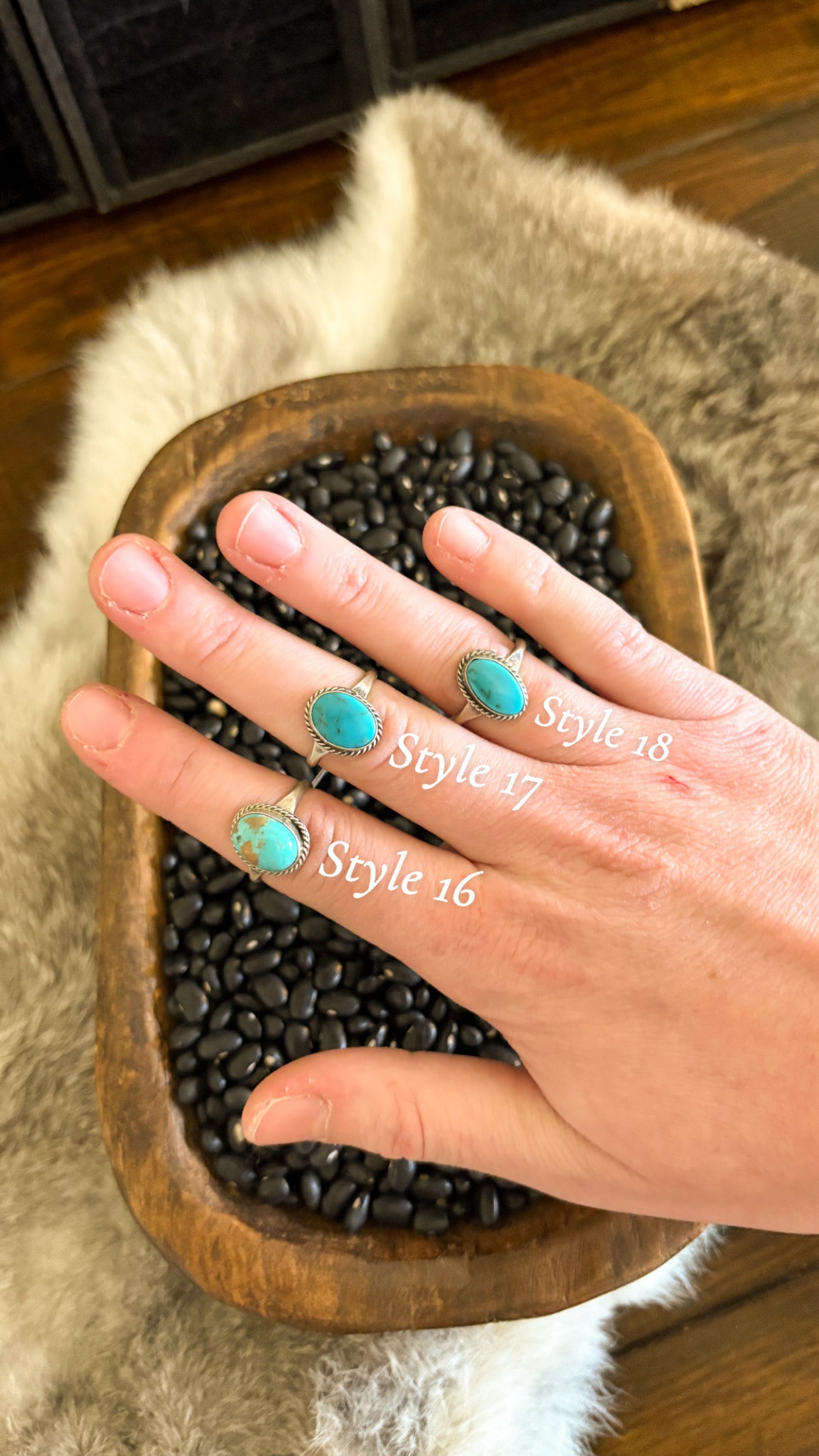 MEDIUM SIZE SINGLE STONE TURQUOISE RING W DECORATIVE BEZEL