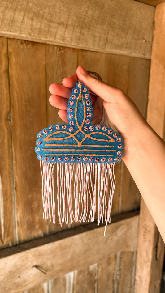 BOOTSTITCH FRESHIE WITH FRINGE